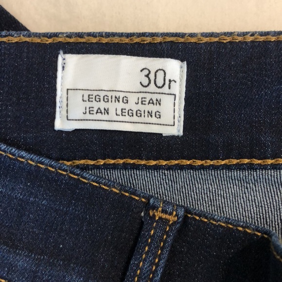 NWOT Gap Legging Jeans - Picture 4 of 4